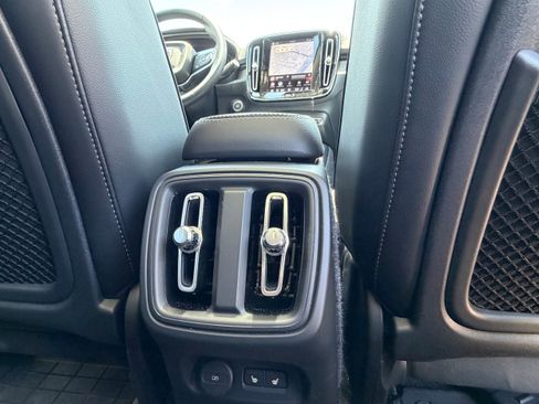 Certified 2026 Volvo XC40 B5 Plus AWD/4WD image 14