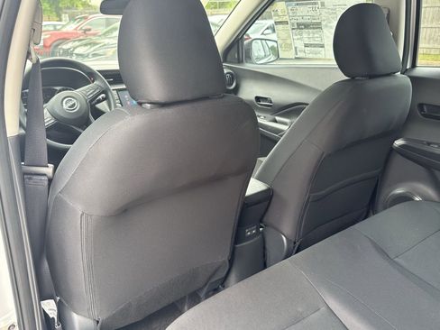 New 2025 Nissan Kicks Play S image 19