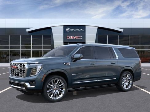 New 2026 GMC Yukon XL Denali w/ Denali Reserve Package AWD/4WD image 2