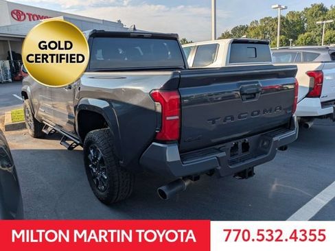 Certified 2025 Toyota Tacoma SR5 AWD/4WD image 4