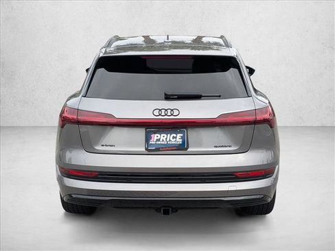 Used 2023 Audi e-tron Premium Plus w/ Premium Plus Package AWD/4WD image 7