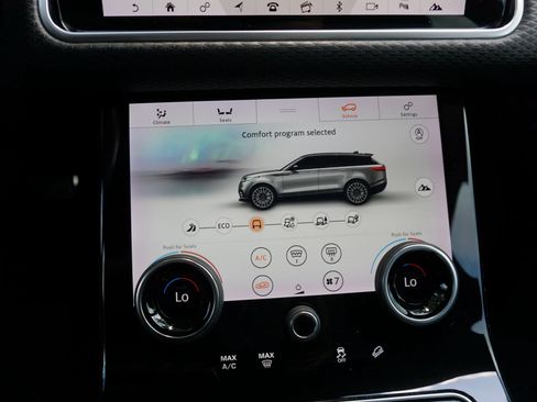 Used 2018 Land Rover Range Rover Velar R-Dynamic SE AWD/4WD image 38