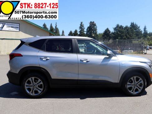 Used 2021 Kia Seltos LX image 8