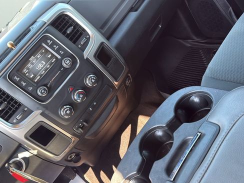 Used 2016 RAM 2500 SLT RWD image 17