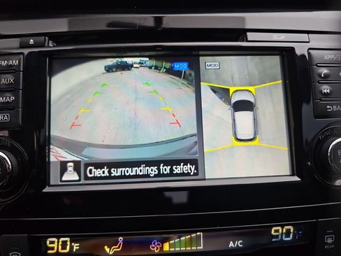 Used 2018 Nissan Rogue Sport SL image 14