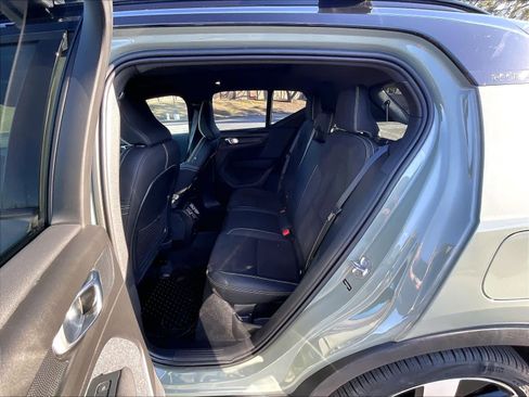 Used 2023 Volvo XC40 Recharge Ultimate image 29