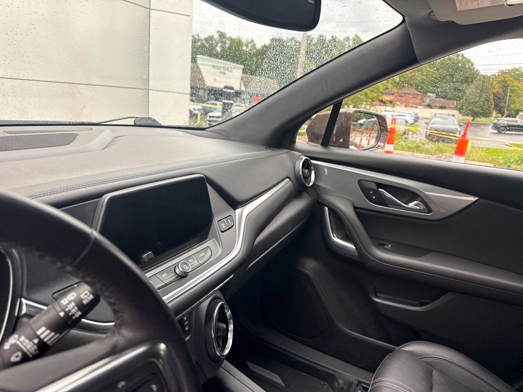 Used 2020 Chevrolet Blazer LT w/ LPO, Floor Liner Package FWD image 22