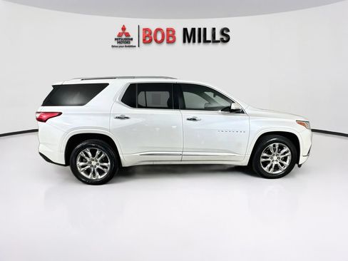 Used 2019 Chevrolet Traverse High Country AWD/4WD image 8