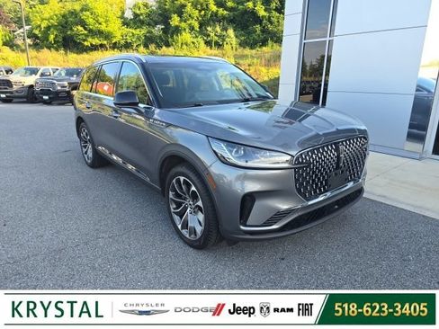 Used 2025 Lincoln Aviator Reserve w/ Illumination Package AWD/4WD image 1