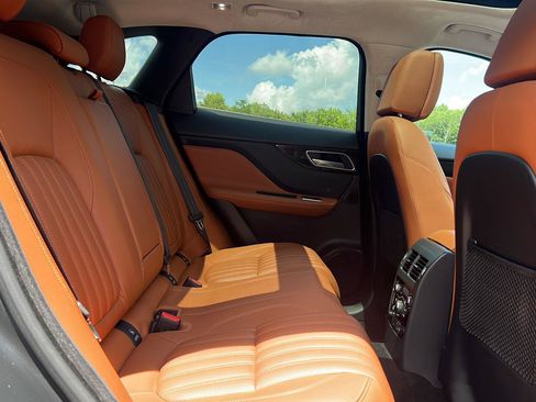 Used 2018 Jaguar F-PACE Portfolio AWD/4WD image 28