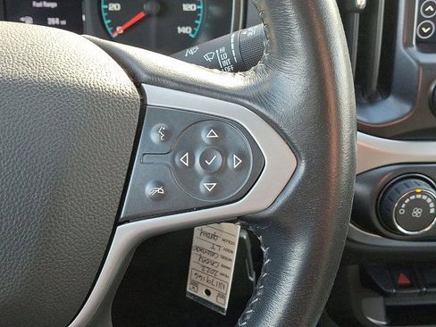 Used 2022 Chevrolet Colorado LT w/ LT Convenience Package image 21