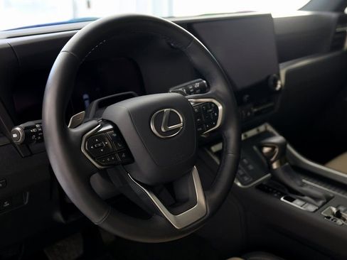 Used 2024 Lexus GX 550 image 18