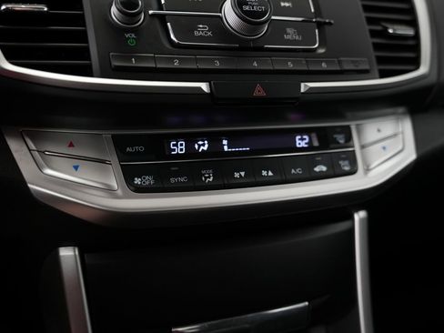 Used 2015 Honda Accord LX image 23