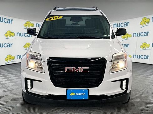 Used 2017 GMC Terrain SLT w/ Driver Alert Package I AWD/4WD image 2