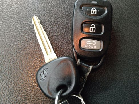 Used 2019 Hyundai Elantra SEL w/ Cargo Package FWD image 32