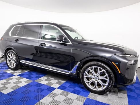 Used 2024 BMW X7 xDrive40i image 3