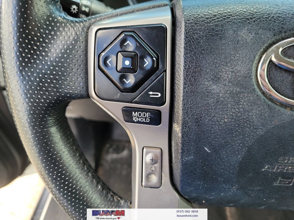 Used 2019 Toyota 4Runner SR5 AWD/4WD image 21