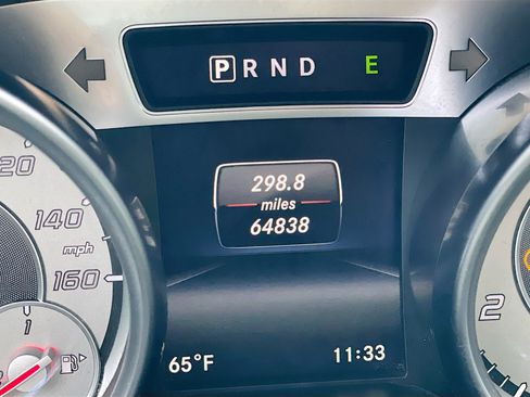 Used 2015 Mercedes-Benz SL 400 image 8