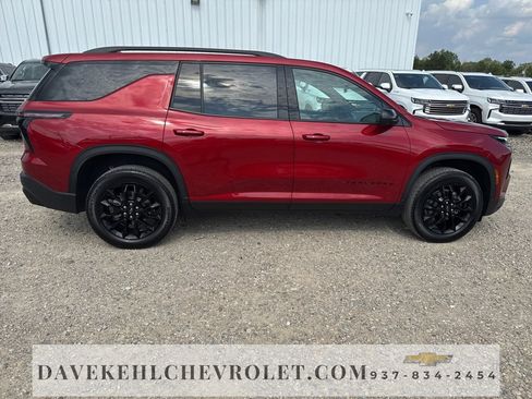 Used 2024 Chevrolet Traverse LT w/ Midnight/Sport Edition image 6