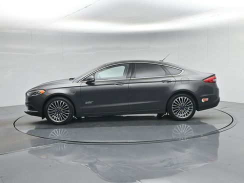 Used 2018 Ford Fusion Energi SE image 26