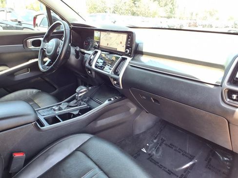 Used 2022 Kia Sorento S FWD image 15