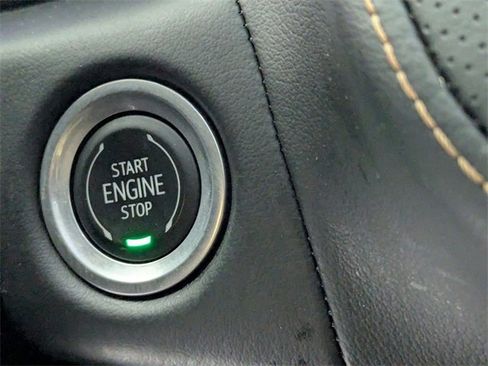 Used 2021 GMC Yukon XL AT4 image 25