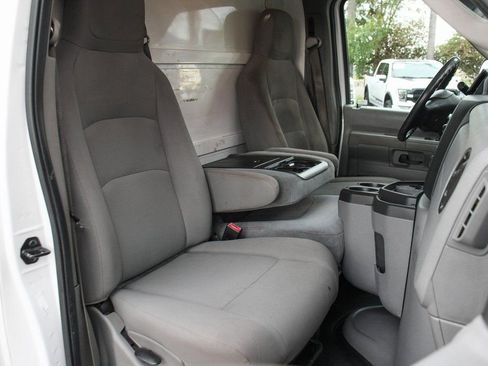Used 2014 Ford E-350 and Econoline 350 Super Duty w/ Power Windows & Locks Group image 29