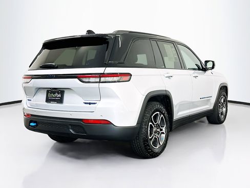 Used 2022 Jeep Grand Cherokee Trailhawk image 9