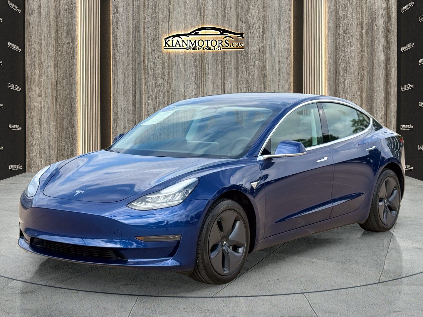 Used 2019 Tesla Model 3 Standard Range RWD image 3
