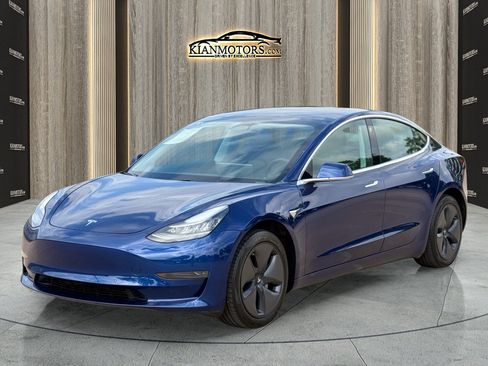 Used 2019 Tesla Model 3 Standard Range RWD image 3