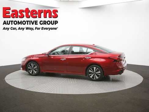 Used 2021 Nissan Altima 2.5 SV w/ SV Premium Package image 61