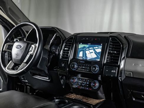 Used 2019 Ford F250 Lariat w/ Lariat Ultimate Package AWD/4WD image 23
