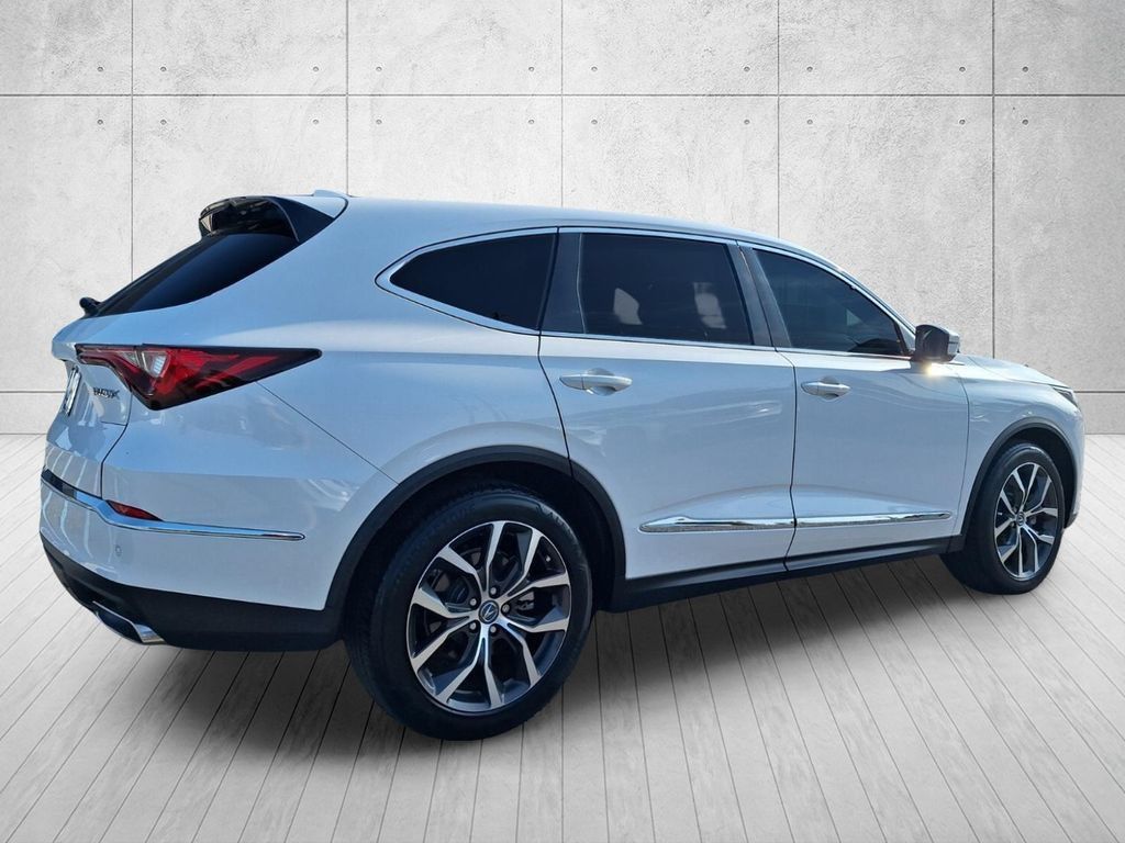 Certified 2024 Acura MDX w/ Technology Package FWD image 5