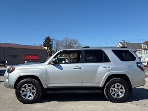 Used 2014 Toyota 4Runner Trail image 2