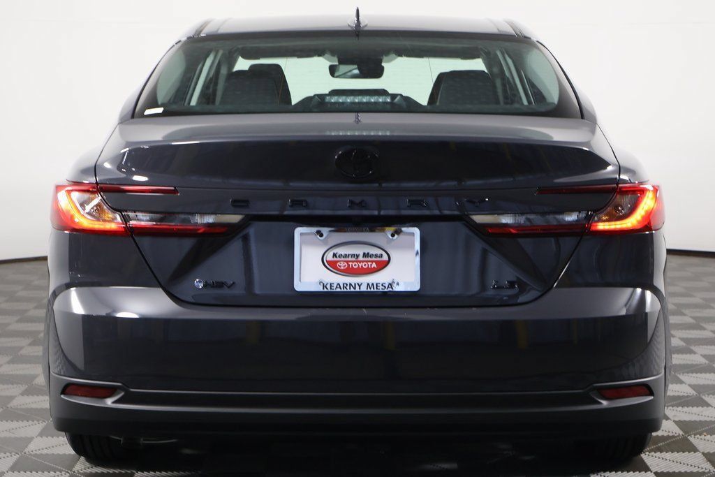 Used 2026 Toyota Camry LE w/ Convenience Package FWD image 5