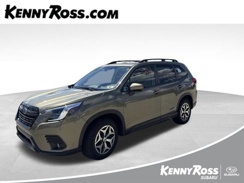 Used 2023 Subaru Forester Premium AWD/4WD image 1