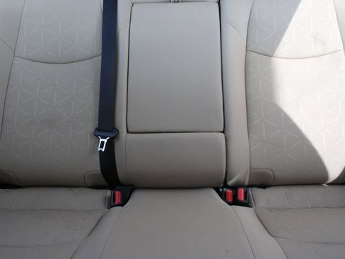 Used 2025 Toyota RAV4 XLE w/ Convenience Package AWD/4WD image 20