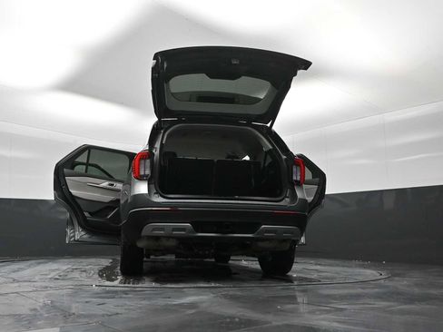 Used 2025 Ford Explorer Active w/ Active Comfort Package image 36