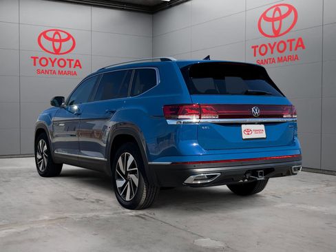Used 2025 Volkswagen Atlas SEL image 2