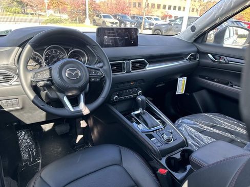 New 2025 MAZDA CX-5 Carbon Edition image 2