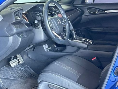 Used 2019 Honda Civic Sport image 14