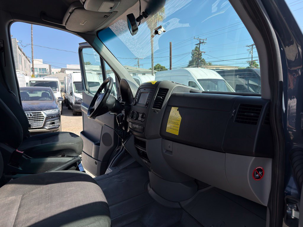Used 2018 Mercedes-Benz Sprinter 2500 image 34