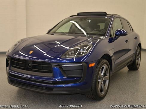 Used 2023 Porsche Macan image 2