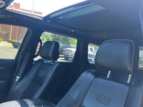 Used 2020 Jeep Grand Cherokee Overland AWD/4WD image 38