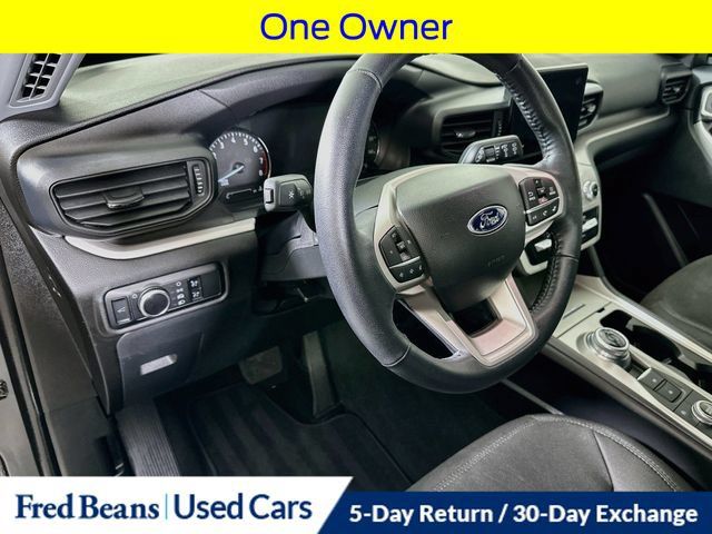 Used 2023 Ford Explorer XLT w/ Class IV Trailer Tow Package AWD/4WD image 12