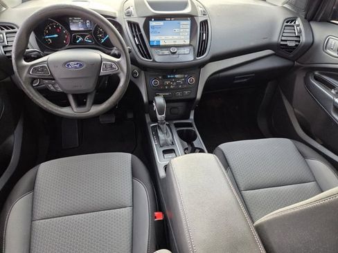 Used 2019 Ford Escape SE image 12