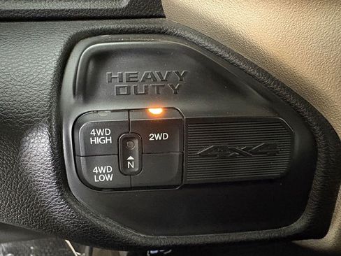Used 2024 RAM 2500 Laramie w/ Safety Group AWD/4WD image 28