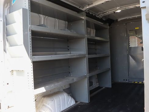 Used 2022 Ford Transit 250 Medium Roof RWD image 11