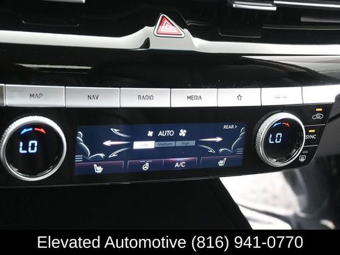 Used 2023 Genesis G80 2.5T AWD/4WD image 12