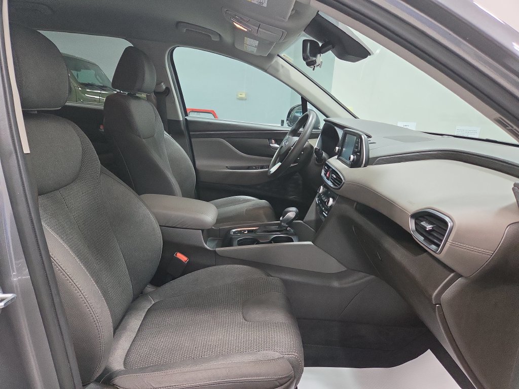Used 2020 Hyundai Santa Fe SEL w/ Cargo Package FWD image 17